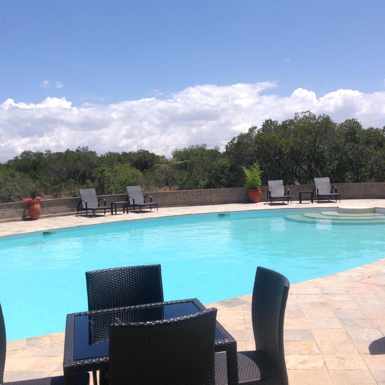 Ol Pejeta Holiday Villas แนนยูกี ภายนอก รูปภาพ